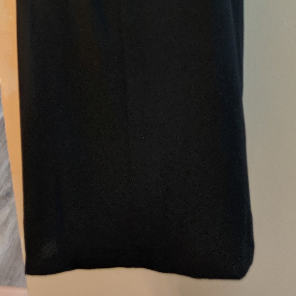BEAUTIFUL BLACK DRESS - Picture 6 of 8